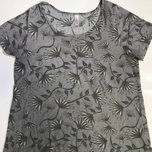 LuLaRoe Classic T