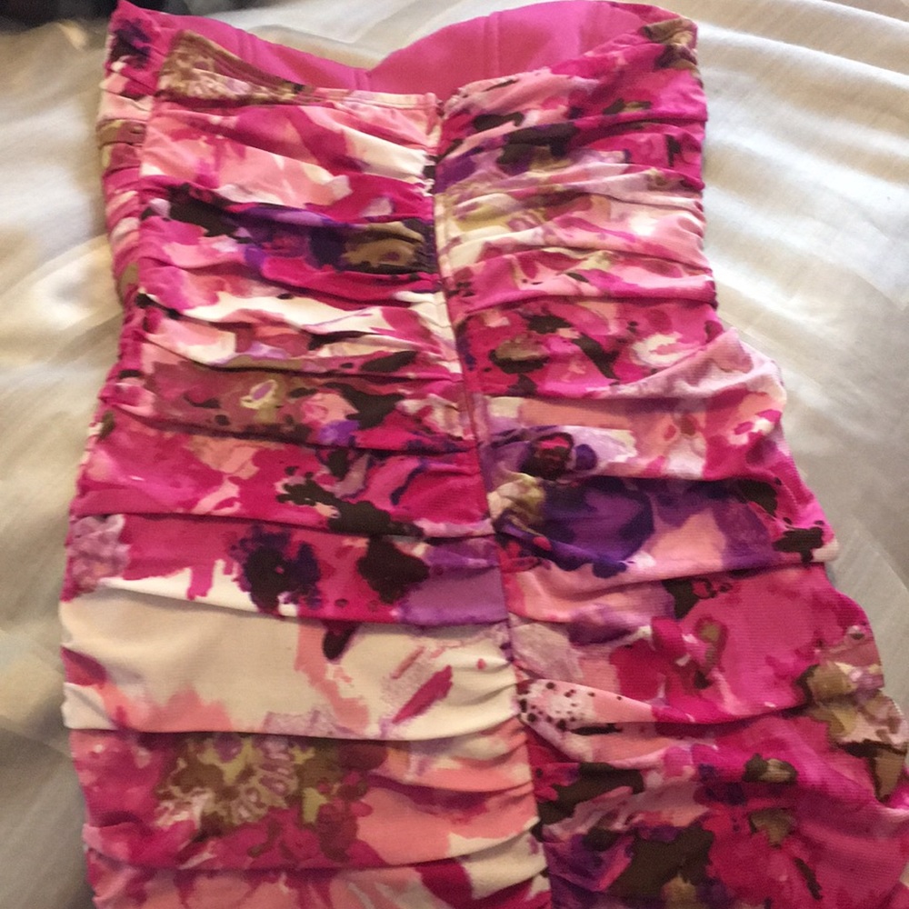 Dress - Picture 3 of 3