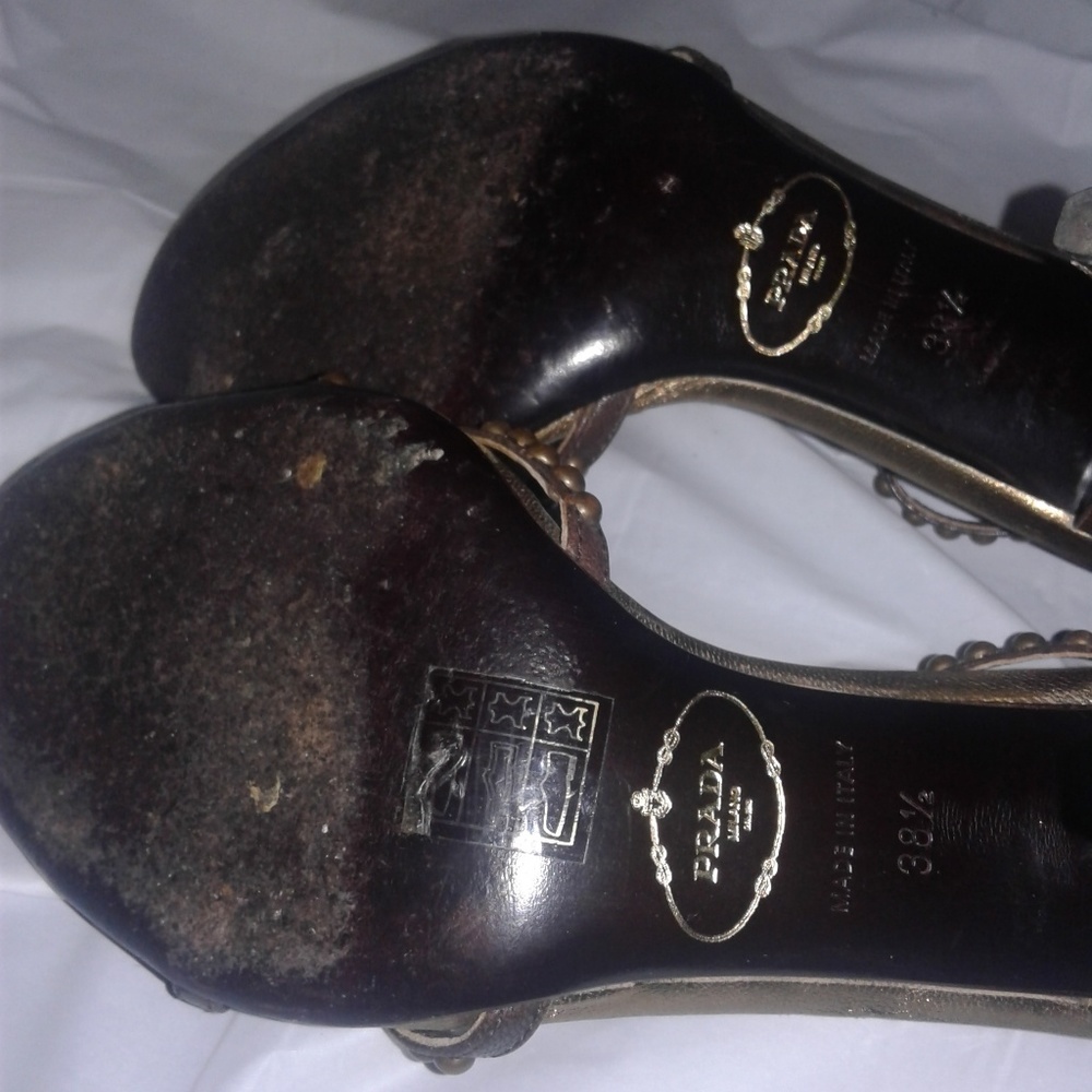 😍 Prada Studs & Crystals Sandals😍 - Picture 5 of 7