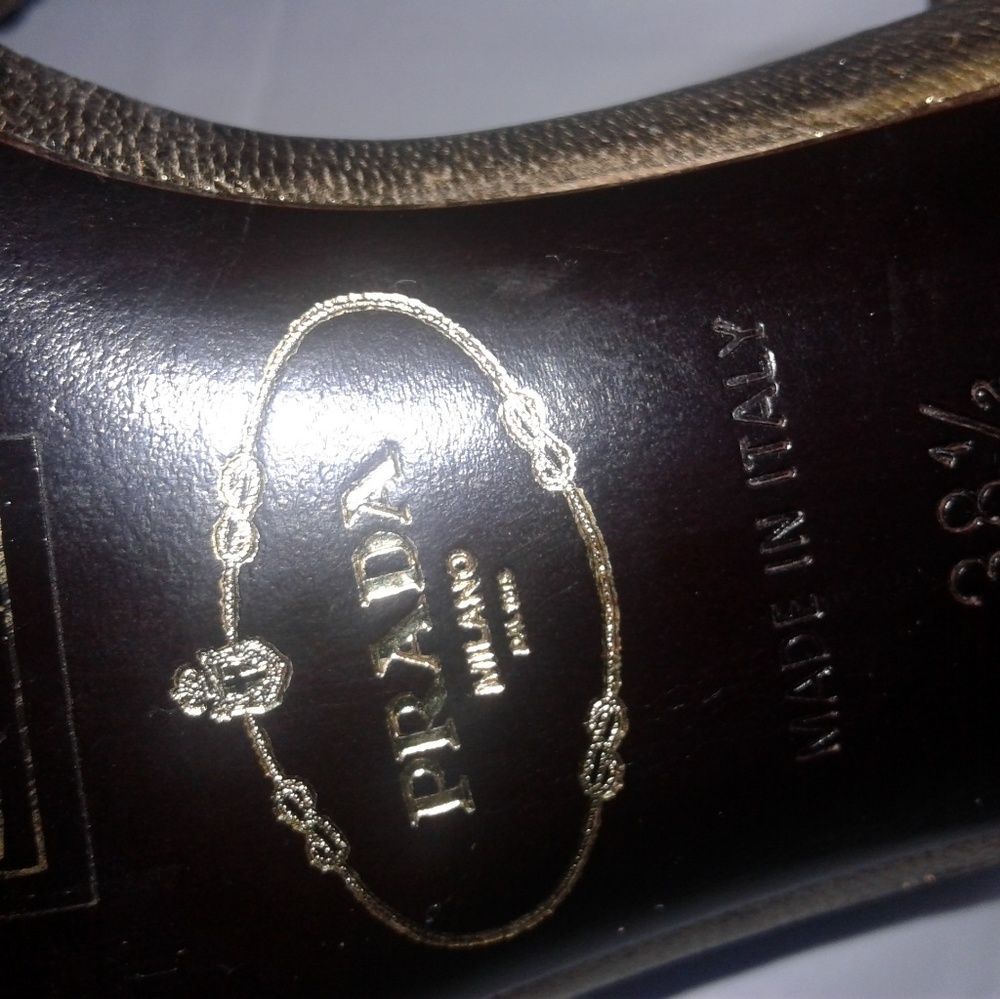 😍 Prada Studs & Crystals Sandals😍 - Picture 6 of 7