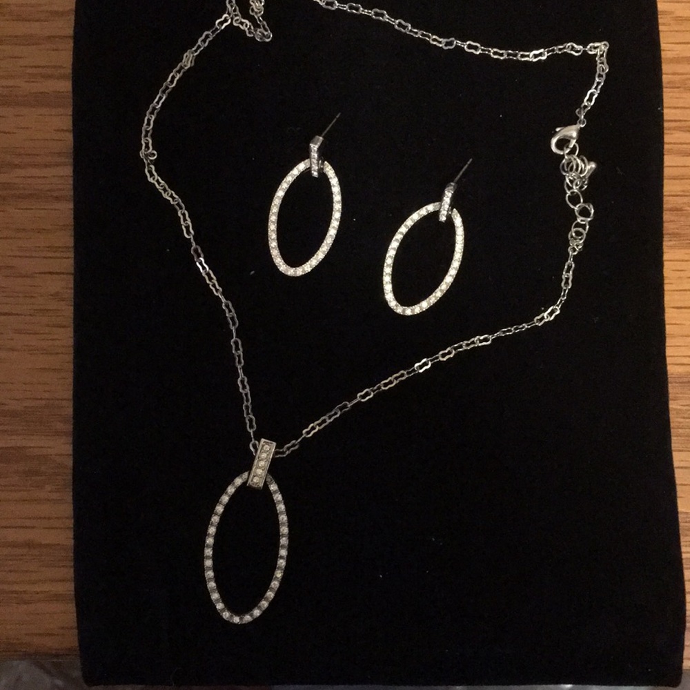 16” chain necklace and earring set