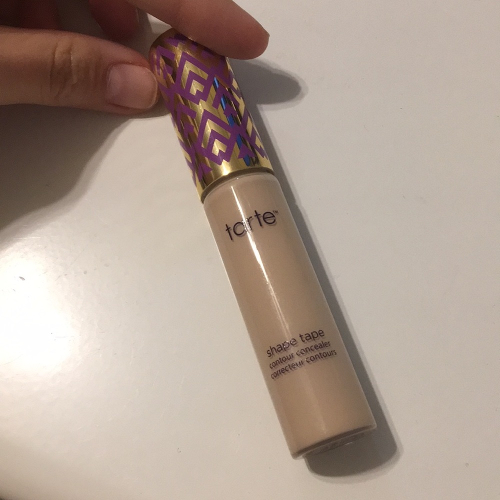 Tartar shape tape contour concealer  fair neutral
