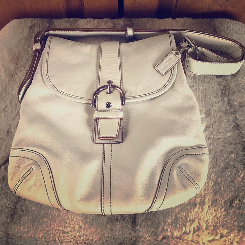 Gorgeous Leather Off White Coach Purse