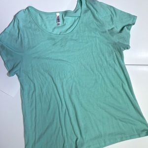 LuLaRoe Classic T