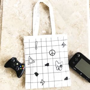 CHECKER PRINT WHITE CANVAS ZIP UP TOTE