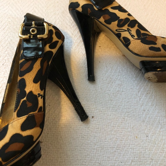 guess leopard shoes