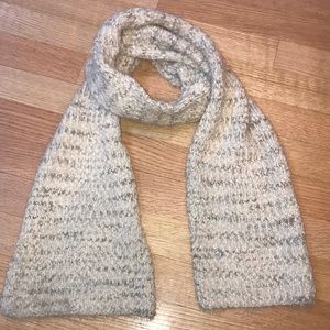 NWOT Cream and silver/blue knit scarf