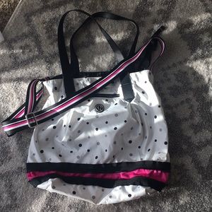 Lululemon travel tote
