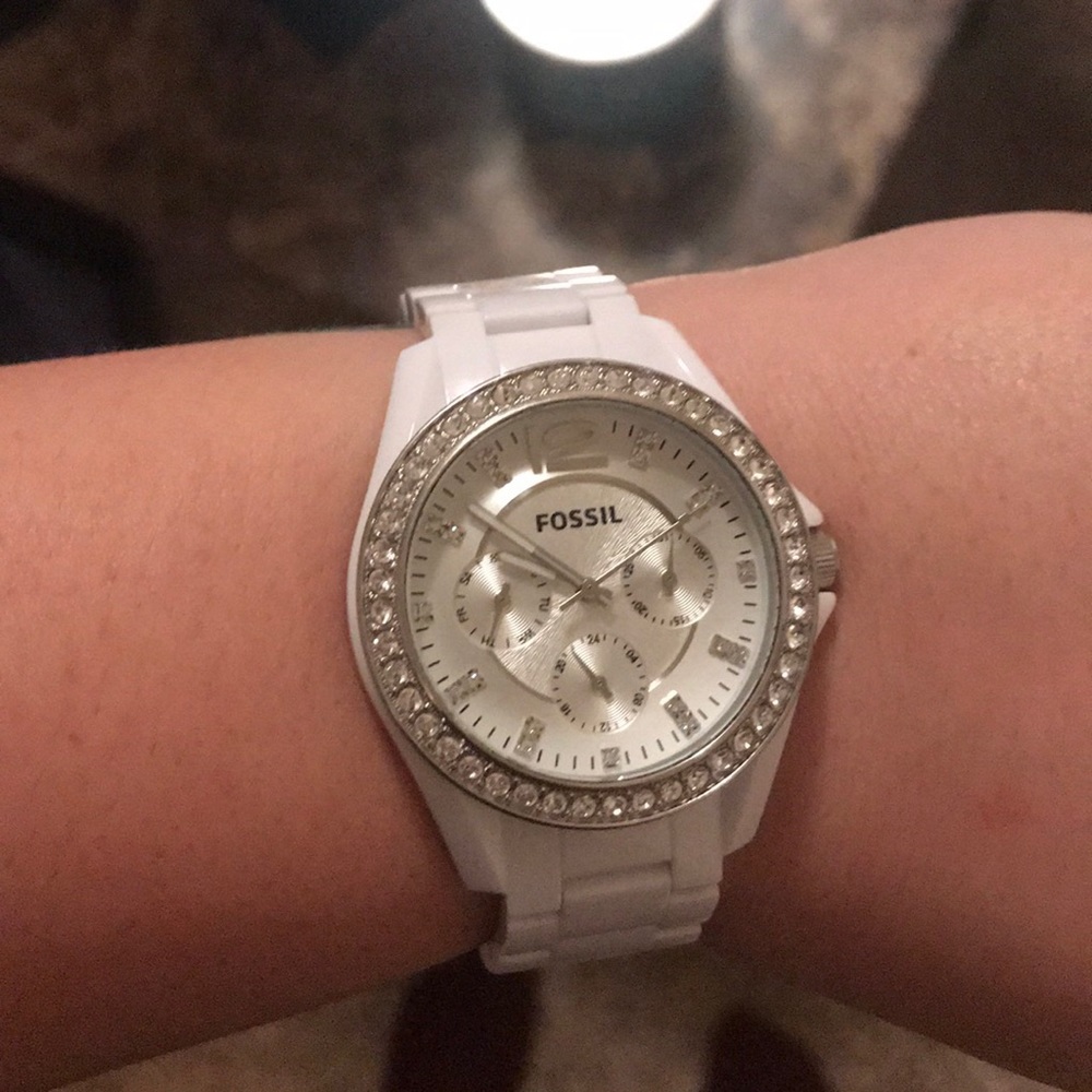 White sparkly Fossil watch