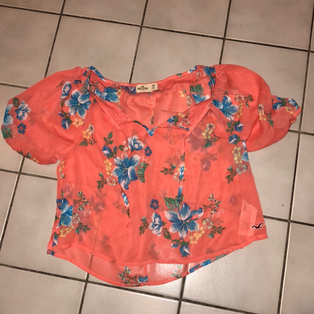 Hollister floral top