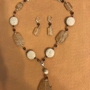 Premier Designs Sand Dune Necklace and Earrings
