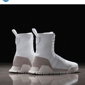 Meet your Posher, Herman