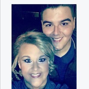 Meet your Posher, Courtney