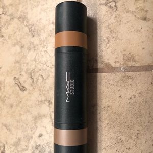 MAC Contour Stick