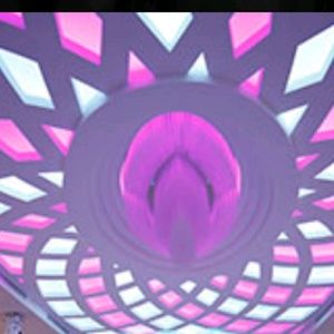 Meet your Posher, Karine