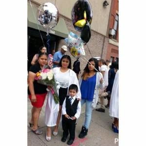 Meet your Posher, Flores