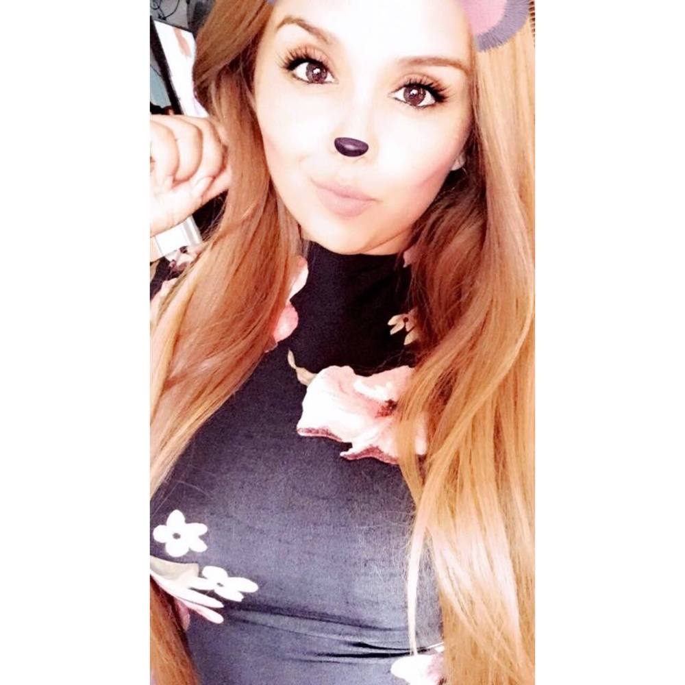 Meet your Posher, Yesenia