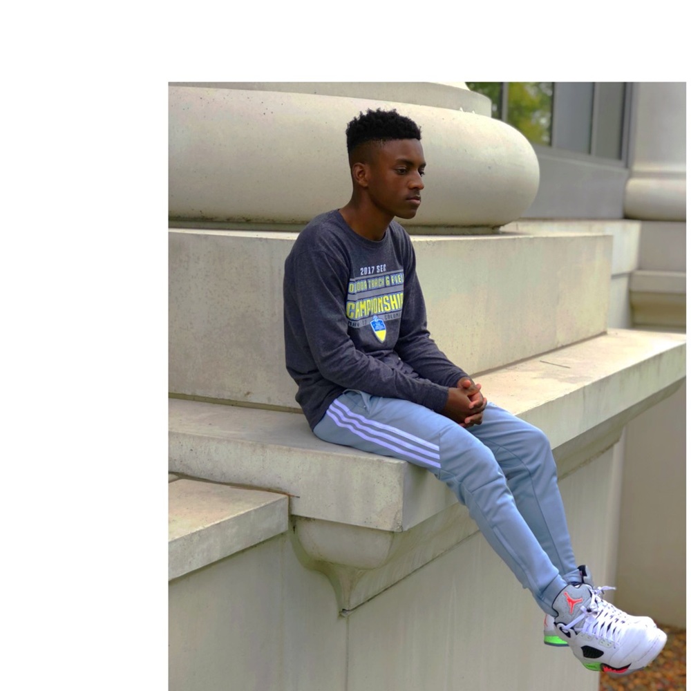 Meet your Posher, Bradley