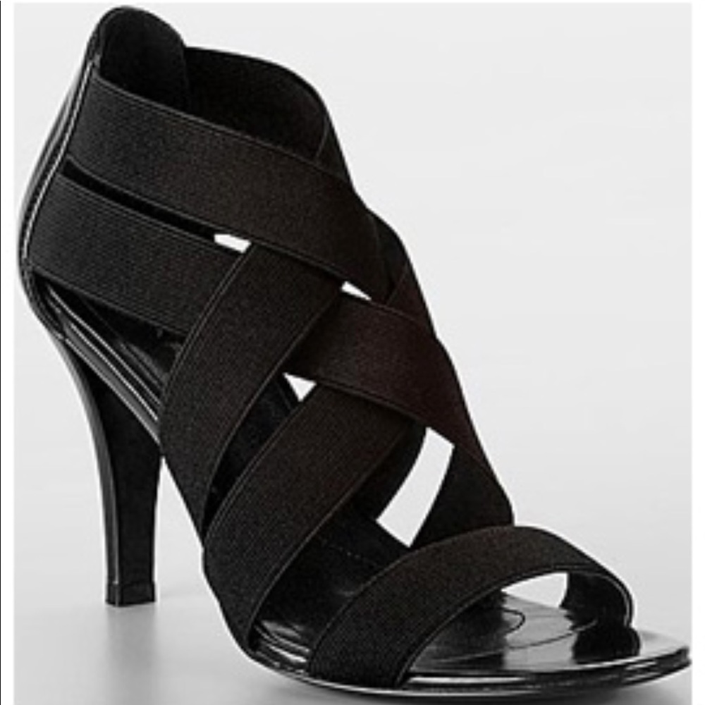 Tahari Dashley Heels