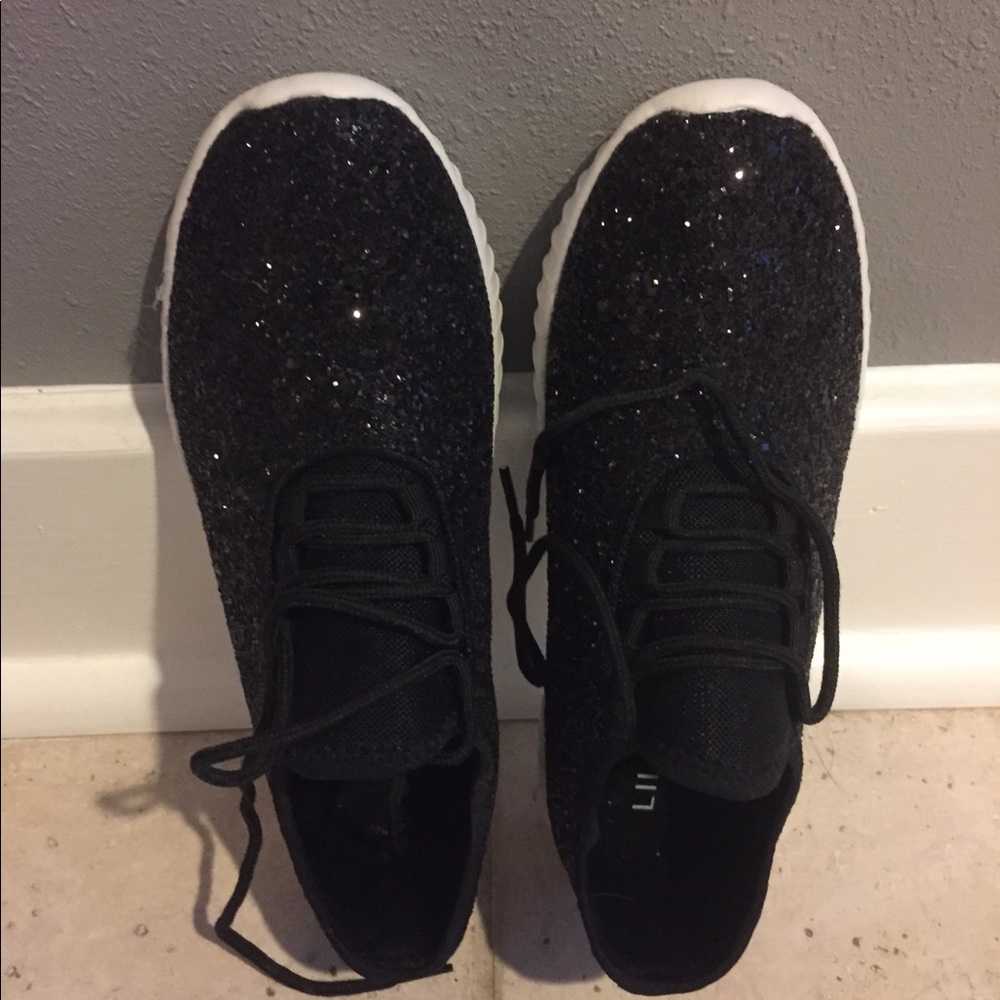 Lilliana Black Glitter Joggers *never worn*