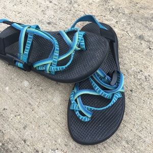 Women’s Chacos size 9