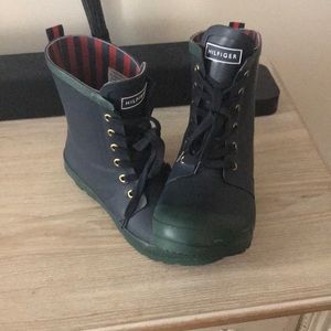 Tommy Hilfiger duck boots
