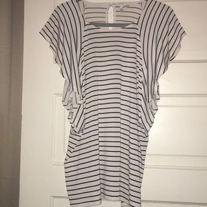 XXL Flutter Sleeve top