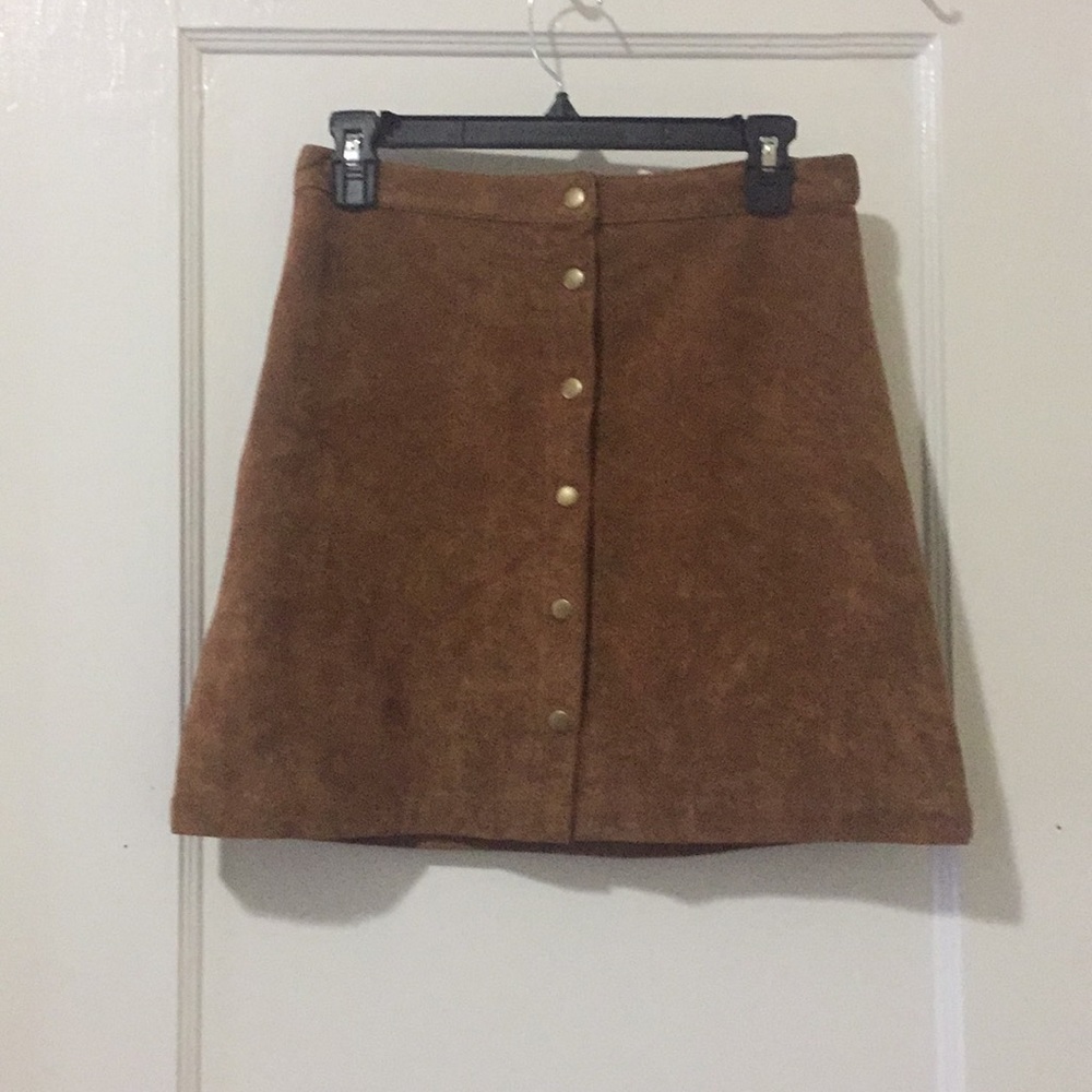 Button down brown faux suede skirt!