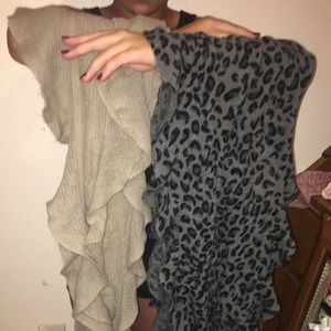 Bundle of two scarfs