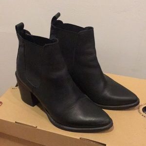 Steve Madden Pistol Chelsea Booties