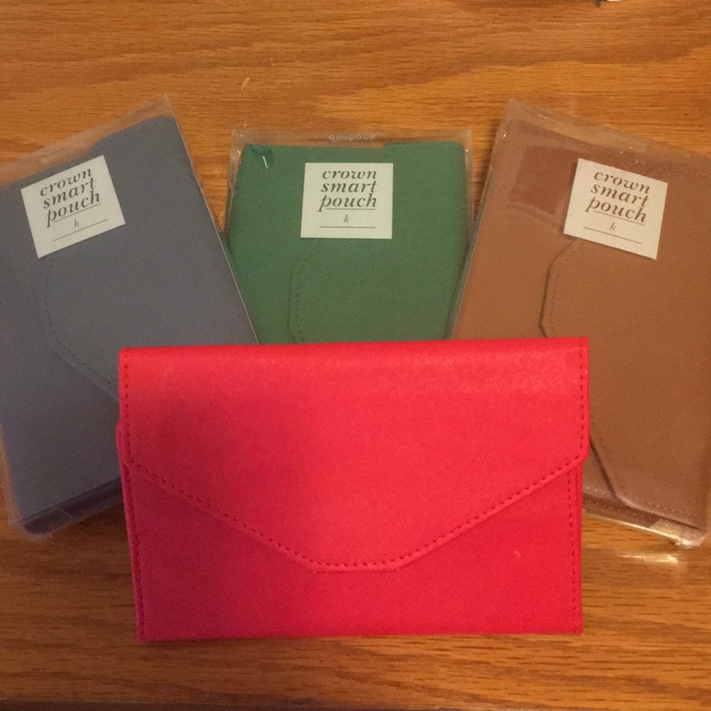 Crown Smart Pouch Travel wallet