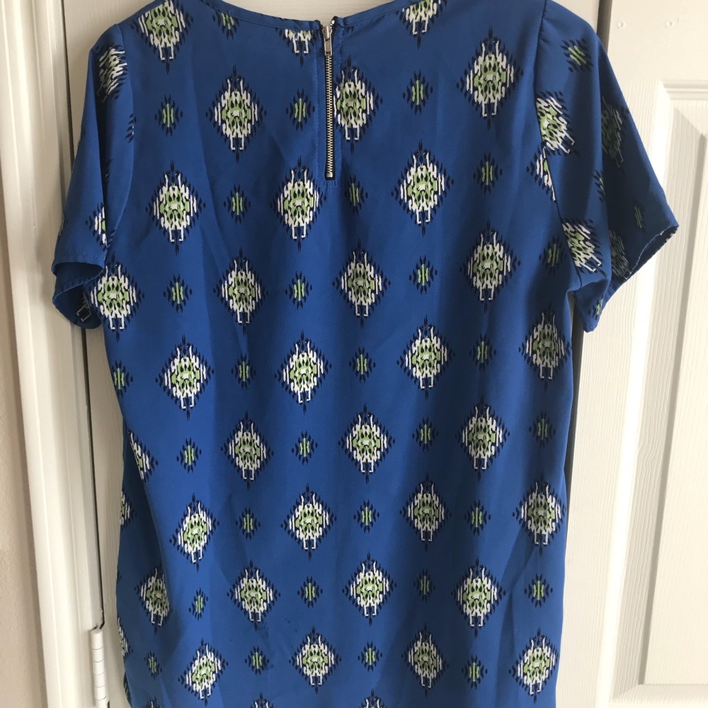 Blue Printed High-Low Tee - Picture 2 of 3