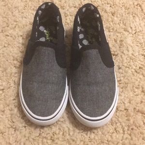 Cat & Jack boys grey pull on shoes
