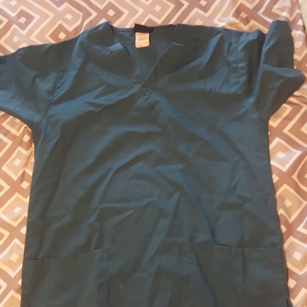 Scrub top