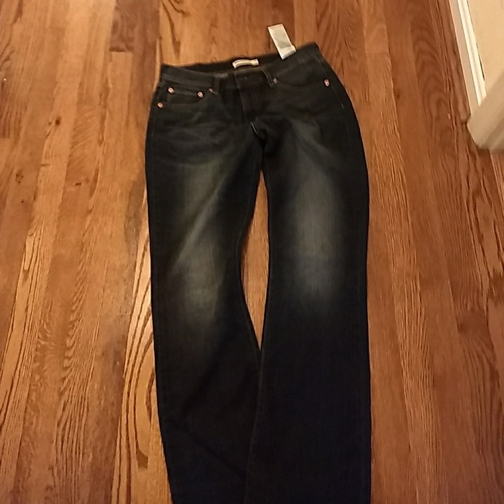 Levi's style 415 relaxed bootcut size 29