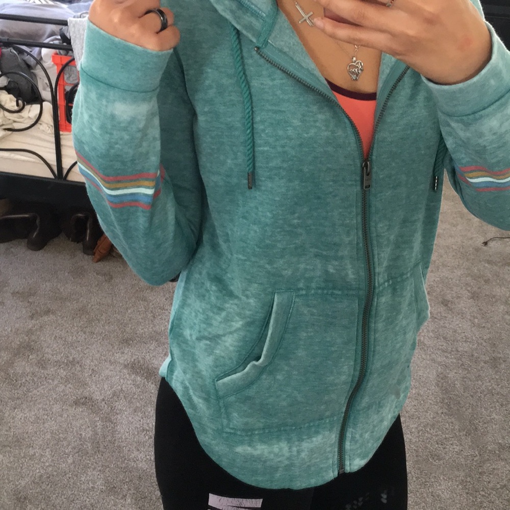 🆕Zip up hoodie!