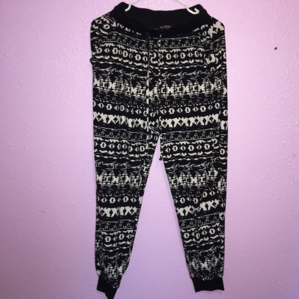 SEASONAL PANTS