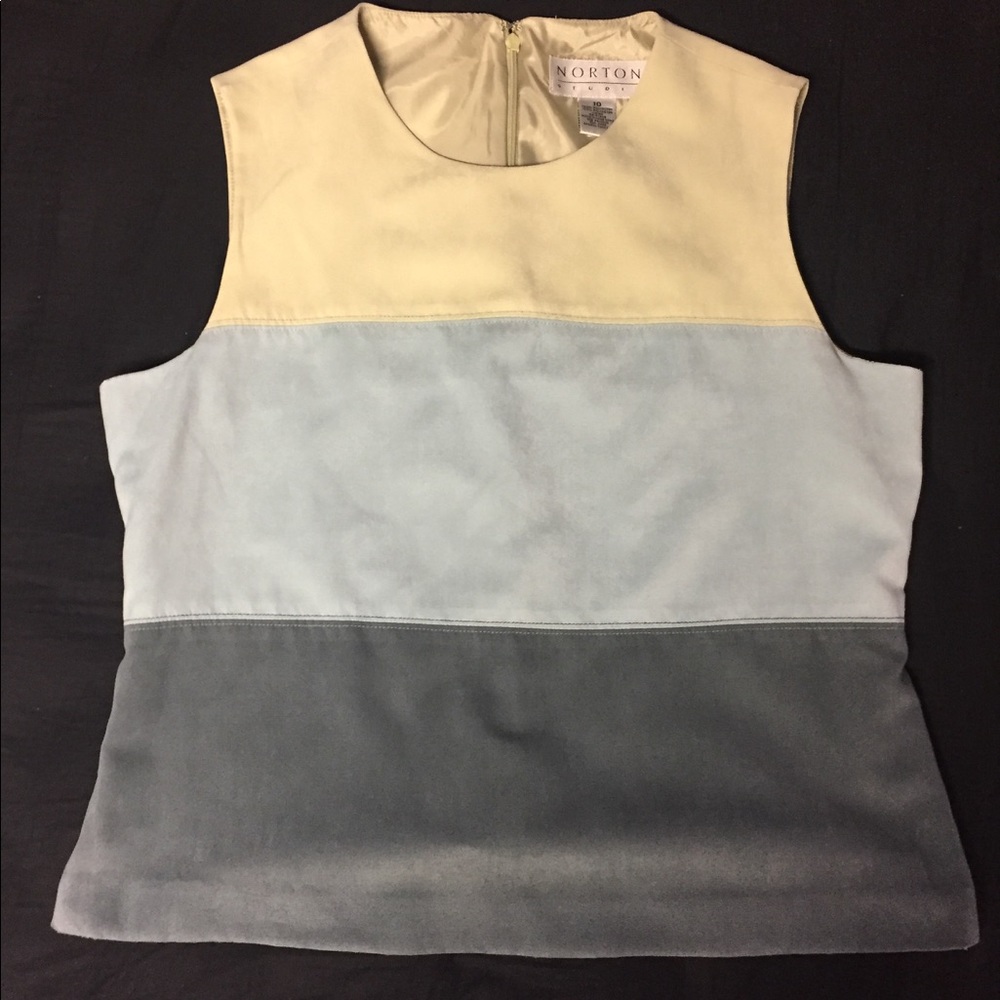 Norton Studios tricolor shell 100% poly size 10