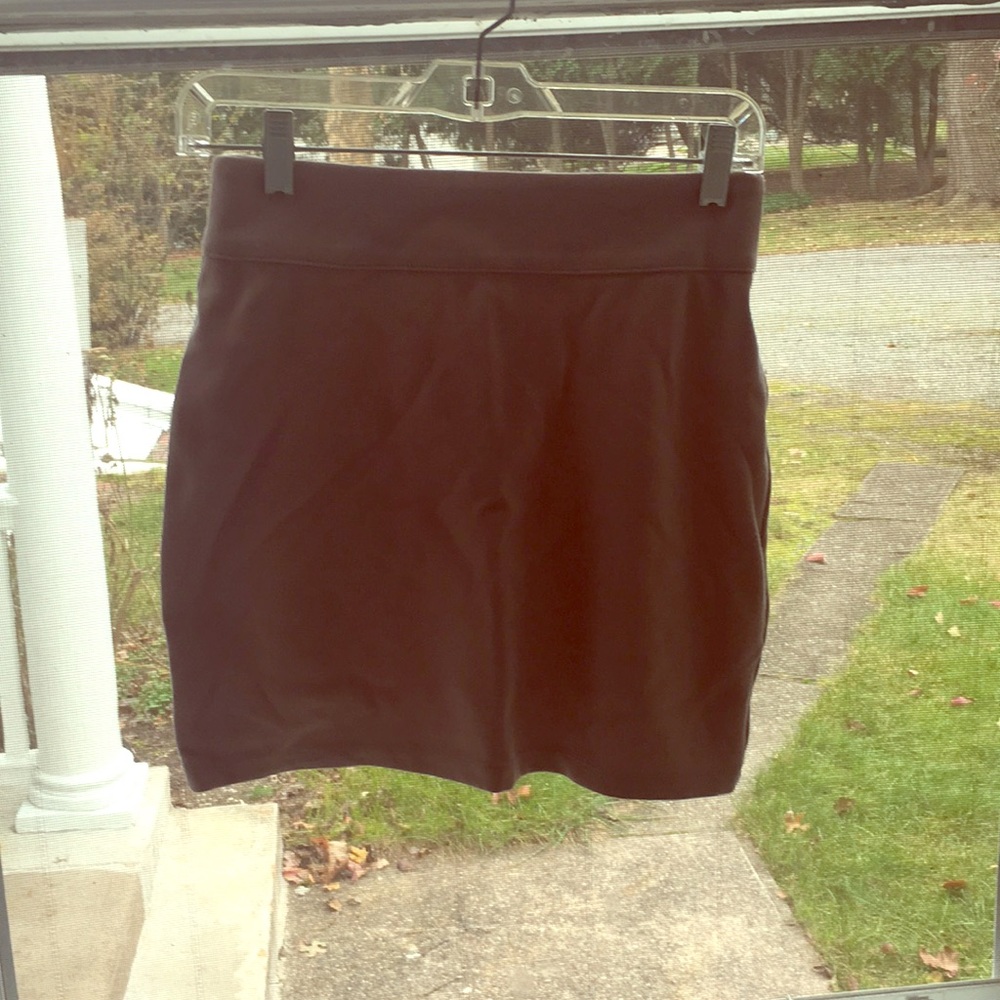 Cute stretchy skirt