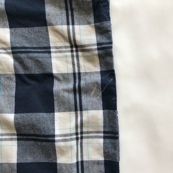 ๐ PLAID SHORTS Boys ๐ Free With purchase - Picture 3 of 5