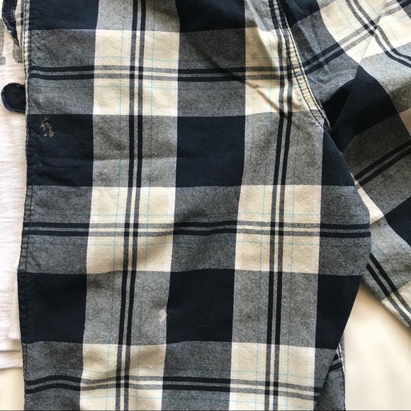 ๐ PLAID SHORTS Boys ๐ Free With purchase - Picture 5 of 5