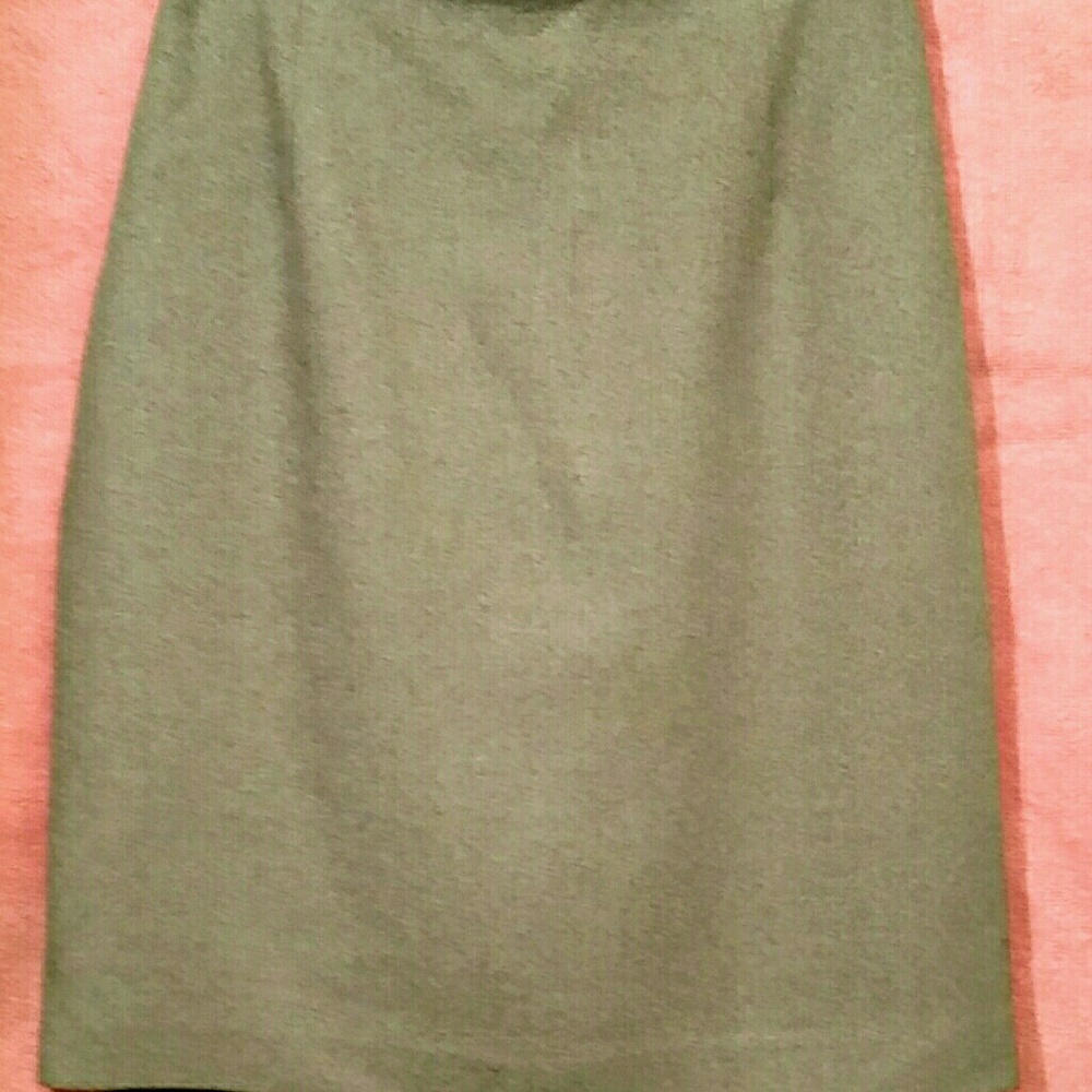 "NY & CO."   Gray Skirt