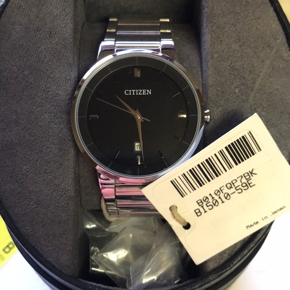 Citizen watch. Excellent condition - with box.