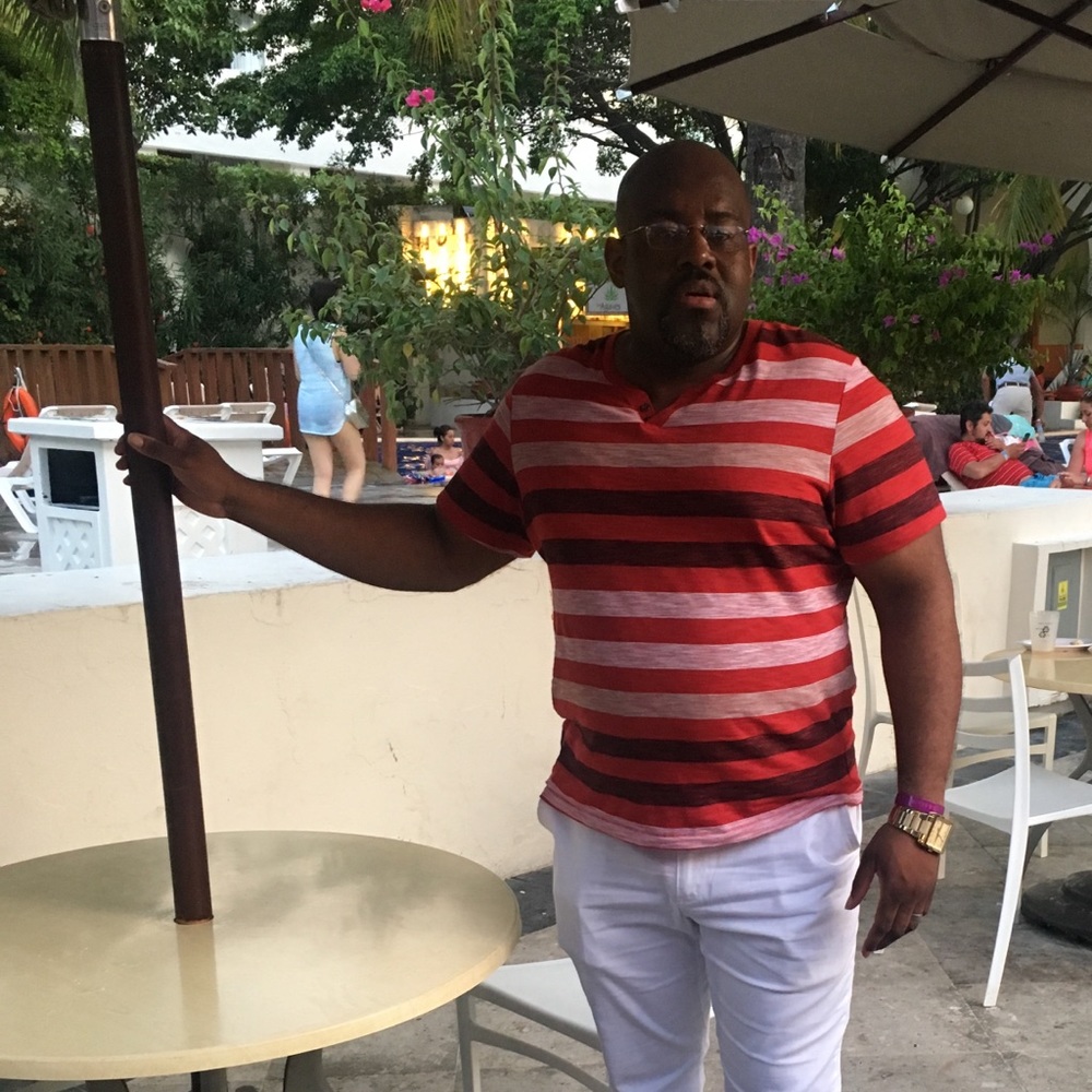 Meet your Posher, Winston