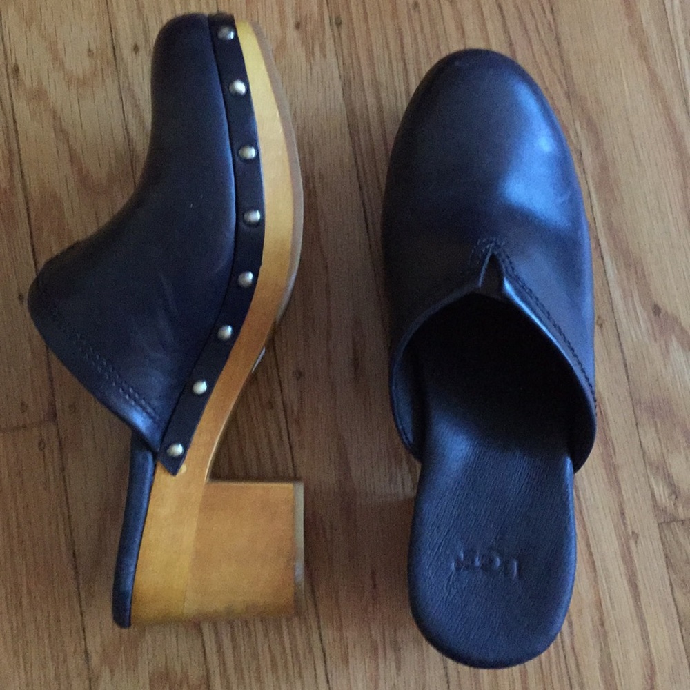 Ugg Clogs