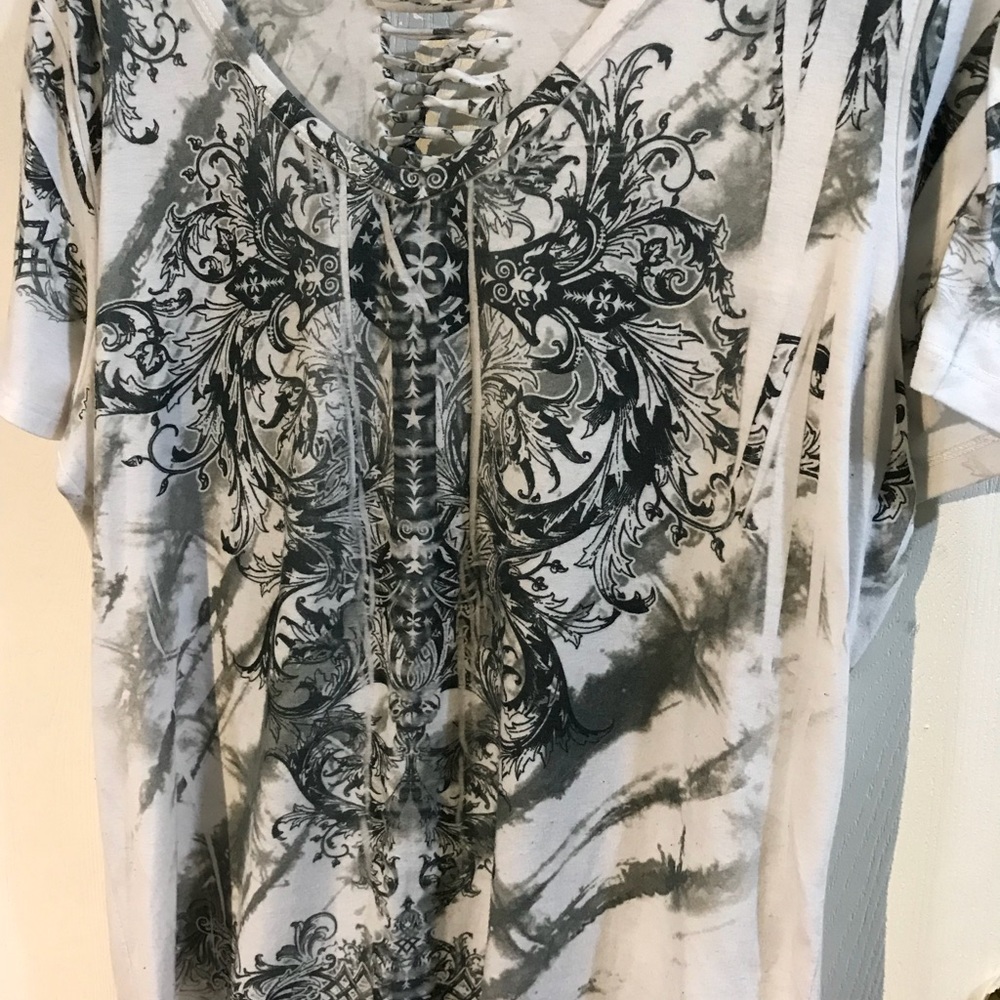 Easy way Graphic Tee