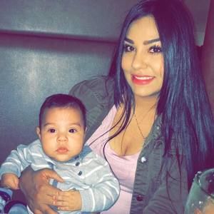 Meet your Posher, Carmela