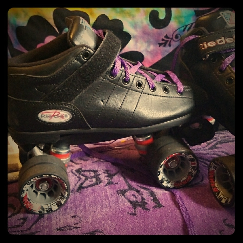 REIDELL DERBY SKATES
