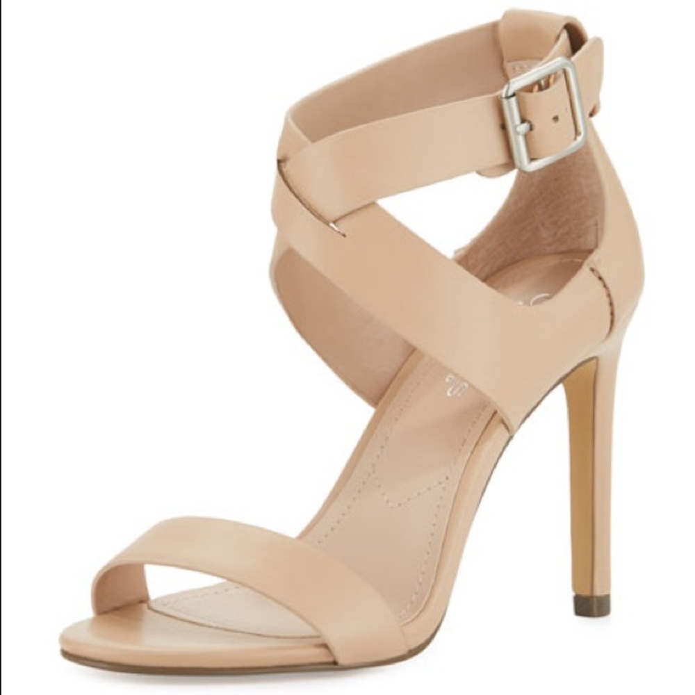 Charles David Ringer Heels Size 7.5