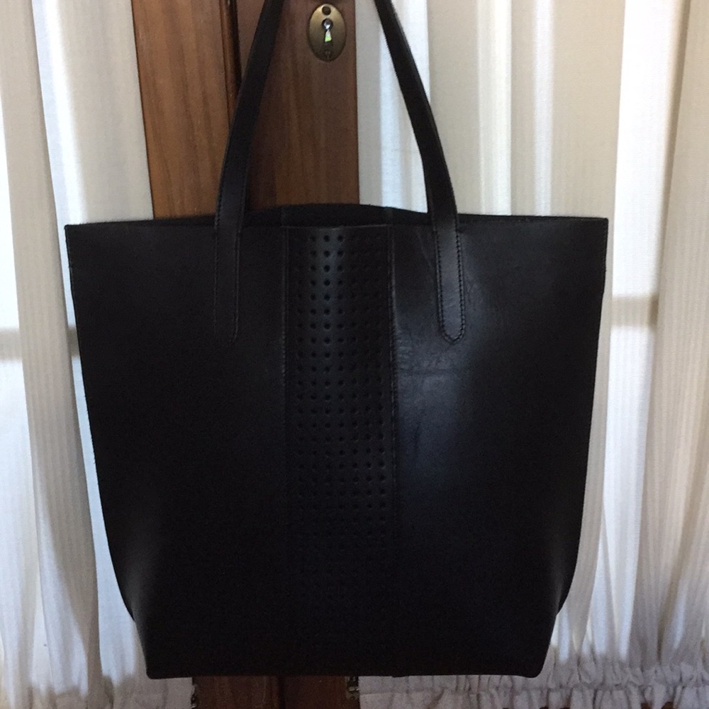 Black leather Levi’s tote